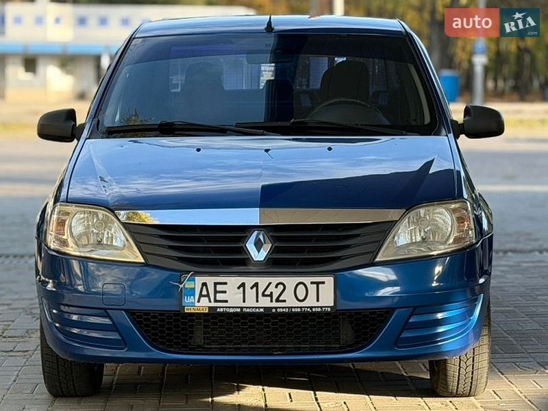 Renault Logan 2011