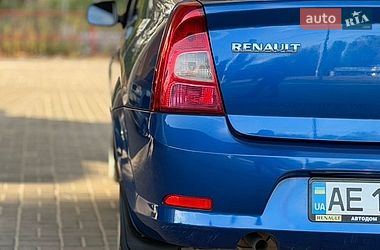 Седан Renault Logan 2011 в Днепре