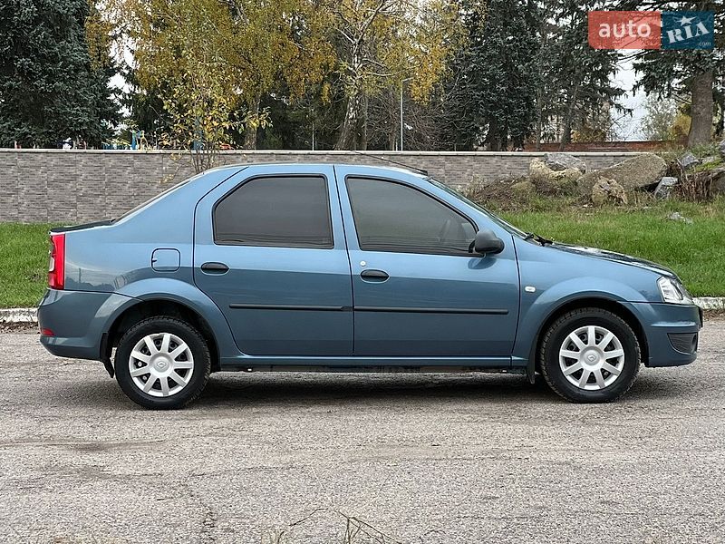 Седан Renault Logan 2011 в Виннице