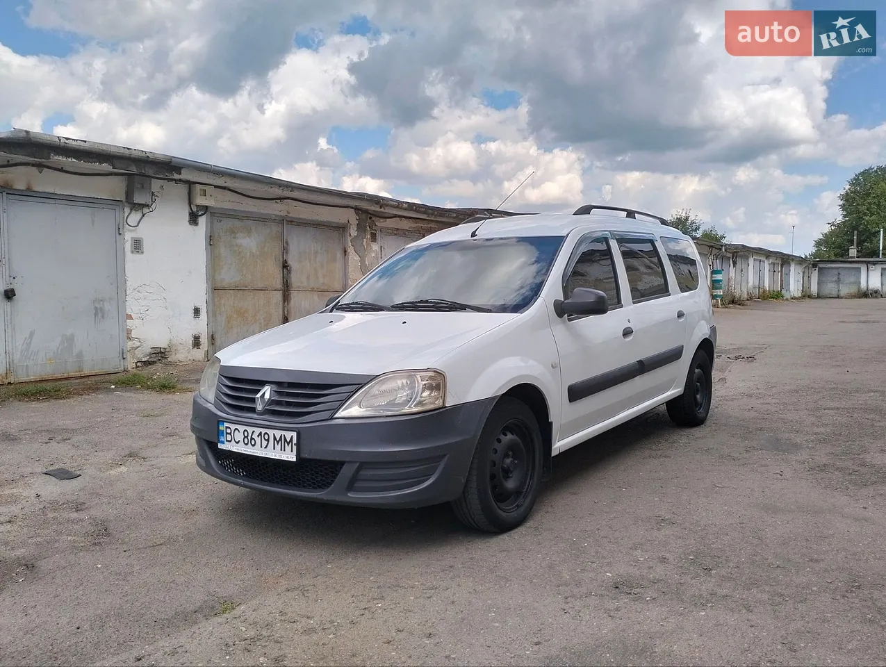 2011 Renault Logan - мініатюра 10