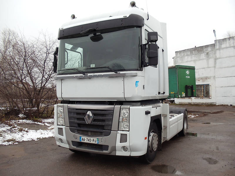 Тягач Renault Magnum 2010 в Полтаві