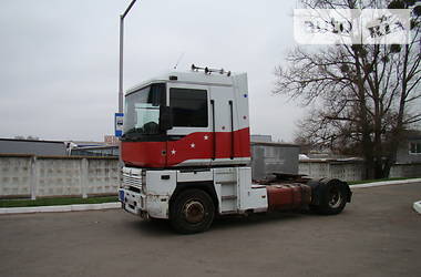 Тягач Renault Magnum 2000 в Ровно