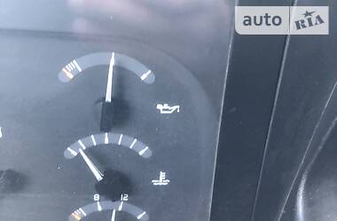 Тягач Renault Magnum 2000 в 