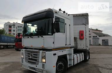 Тягач Renault Magnum 2007 в Ровно