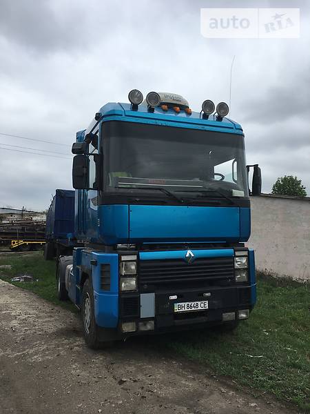 Renault Magnum