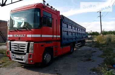 Тягач Renault Magnum 2002 в 