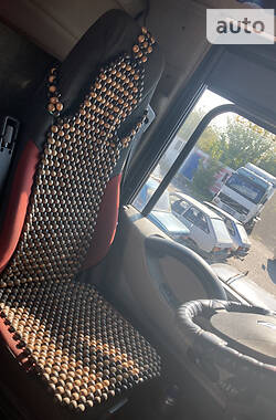 Тягач Renault Magnum 2012 в 
