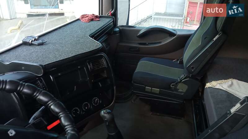 Тягач Renault Magnum 2002 в Одессе