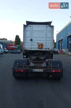 Тягач Renault Magnum 2002 в 