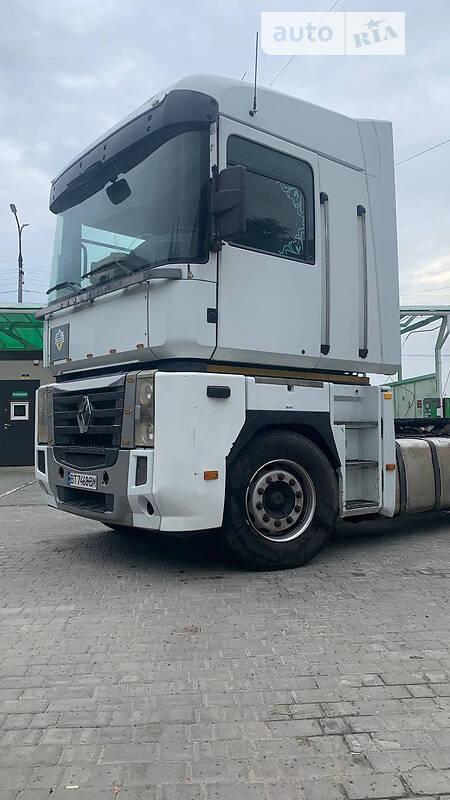 Тягач Renault Magnum 2009 в Николаеве