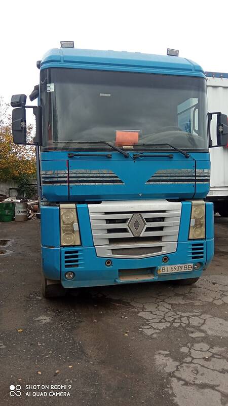 Renault Magnum