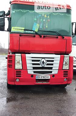Вантажний фургон Renault Magnum 2006 в Хмельницькому