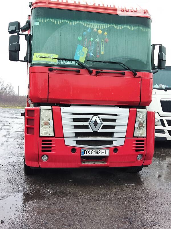 Грузовой фургон Renault Magnum 2006 в 