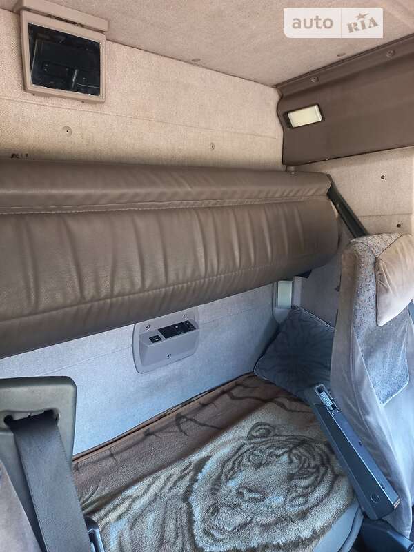 Тягач Renault Magnum 2005 в Харкові