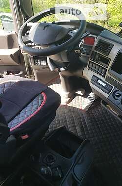 Тягач Renault Magnum 2006 в 