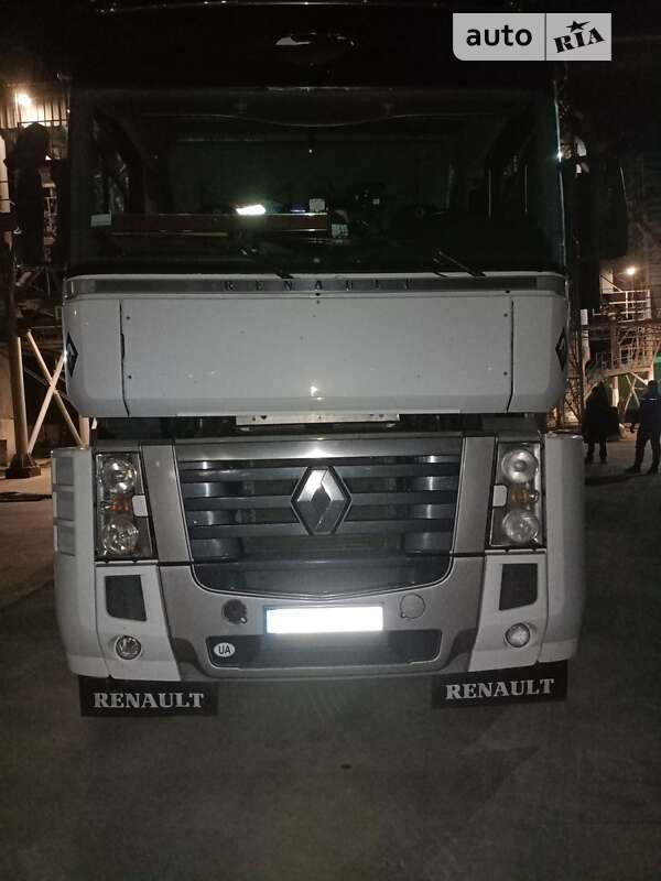 Тягач Renault Magnum 2008 в Березному