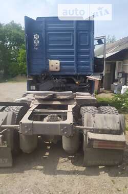 Грузовой фургон Renault Magnum 2002 в 