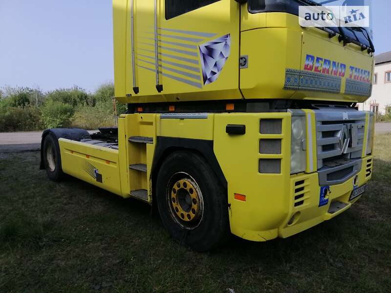 Тягач Renault Magnum 2005 в Рожище