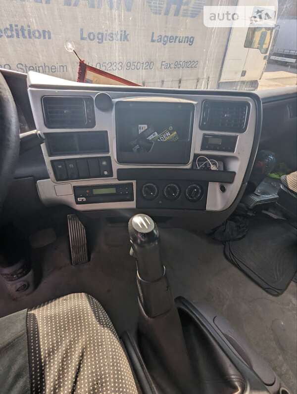 Тягач Renault Magnum 2003 в Запорожье