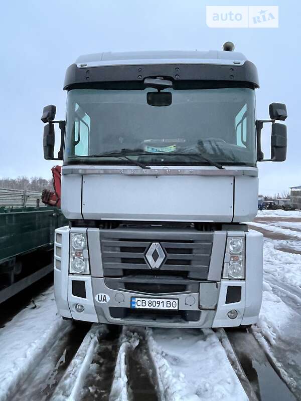 Тягач Renault Magnum 2011 в Чернігові