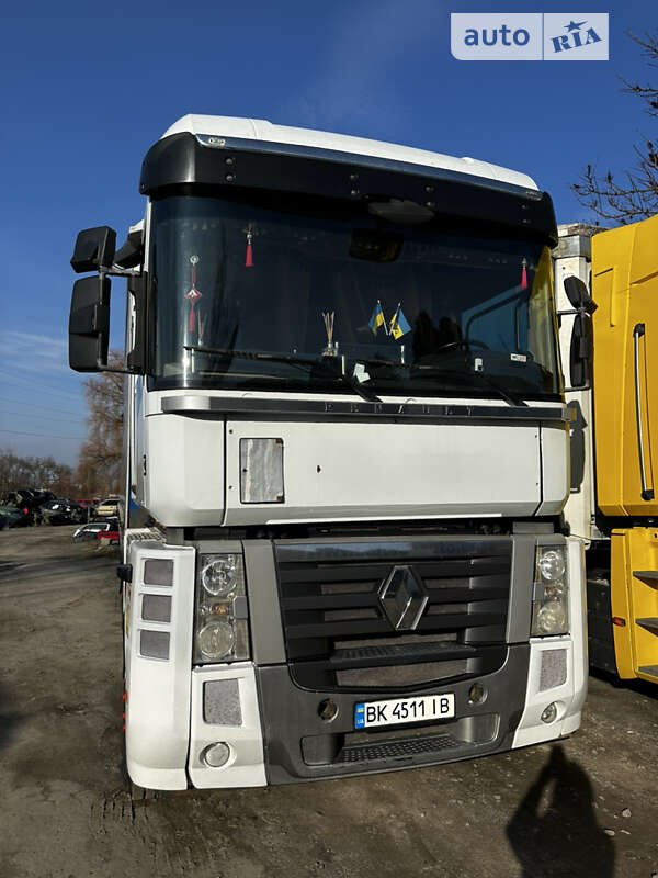 Renault Magnum 2011 Renault Magnum 2011