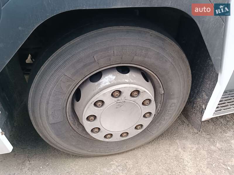 Тягач Renault Magnum 2007 в Ровно