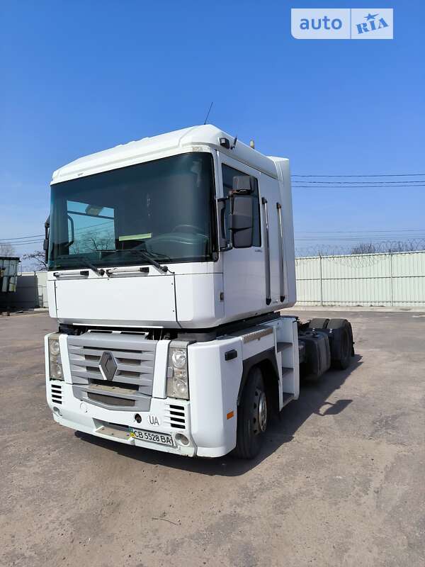 Тягач Renault Magnum 2005 в Чернигове