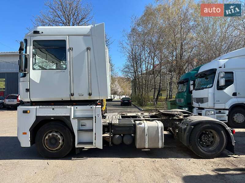 Тягач Renault Magnum 2007 в Боярці