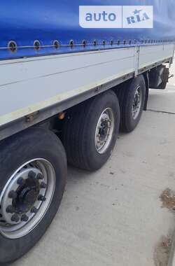 Тягач Renault Magnum 2002 в 