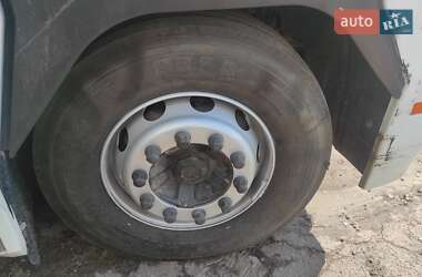 Тягач Renault Magnum 2005 в 