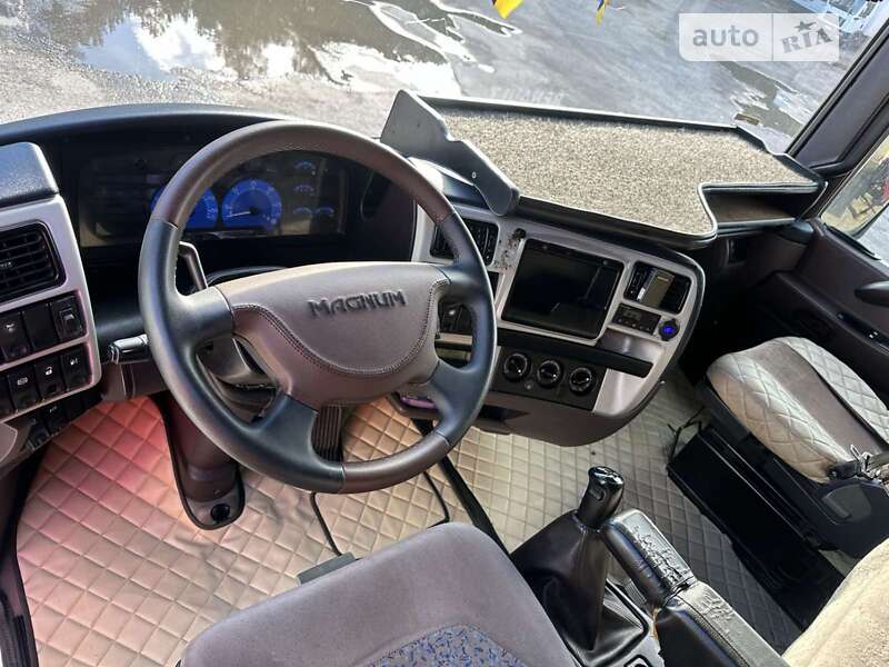 Зерновоз Renault Magnum 2006 в Нежине
