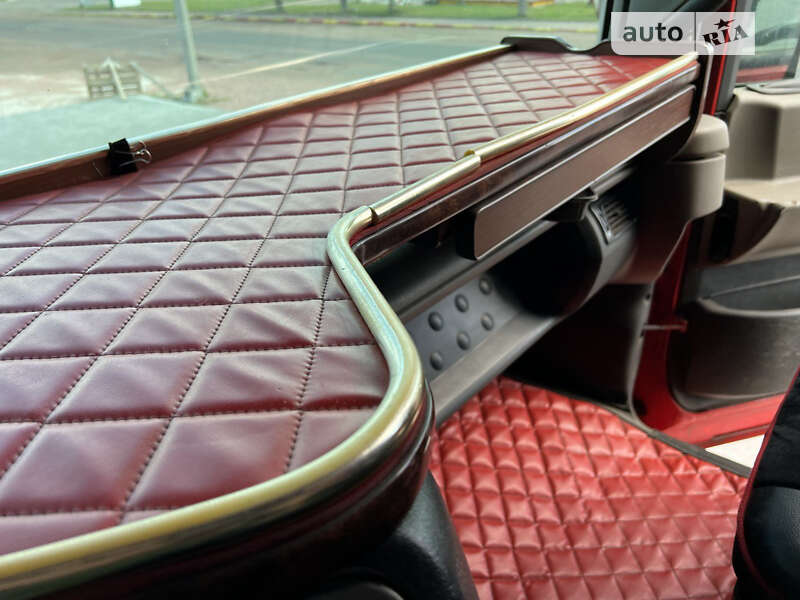 Тягач Renault Magnum 2009 в Овручі