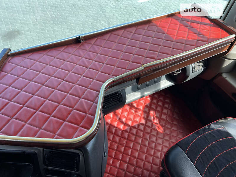 Тягач Renault Magnum 2009 в Овручі