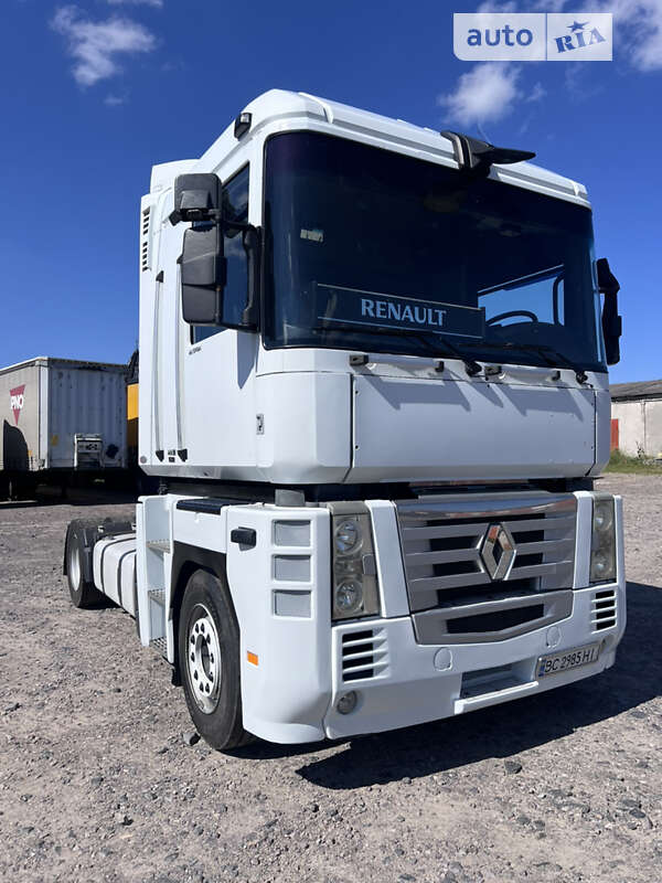 Тягач Renault Magnum 2008 в Львові