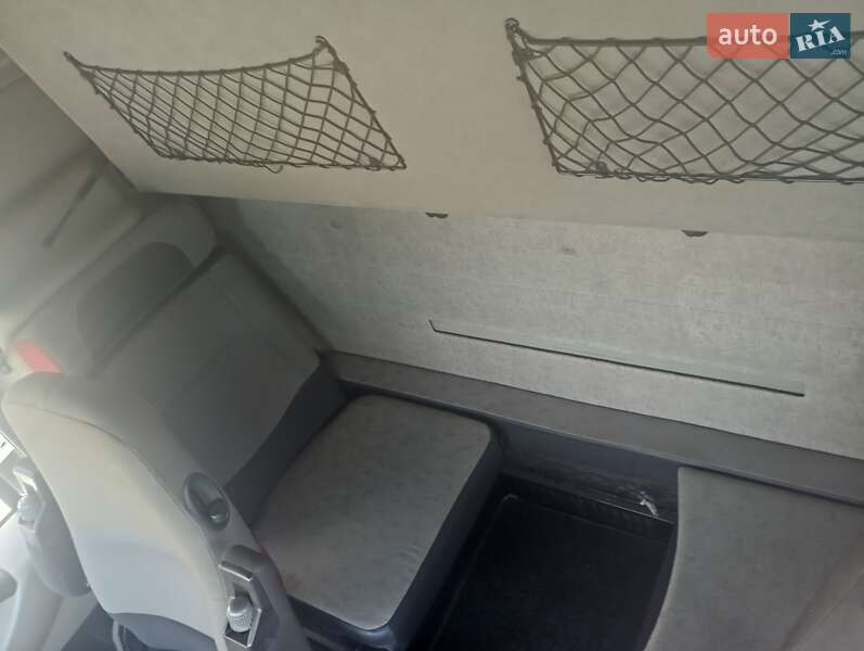 Тягач Renault Magnum 2012 в Львове