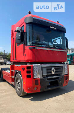 Тягач Renault Magnum 2012 в Ужгороді