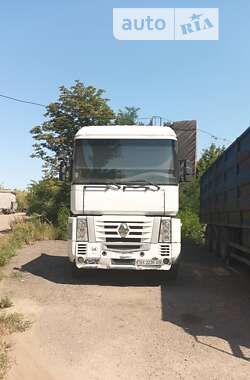 Тягач Renault Magnum 2001 в Києві