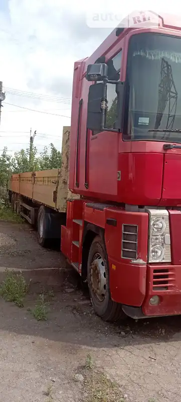 Тягач Renault Magnum 2004 в 