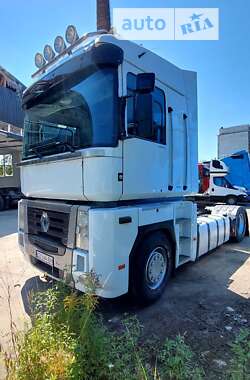 Тягач Renault Magnum 2011 в 