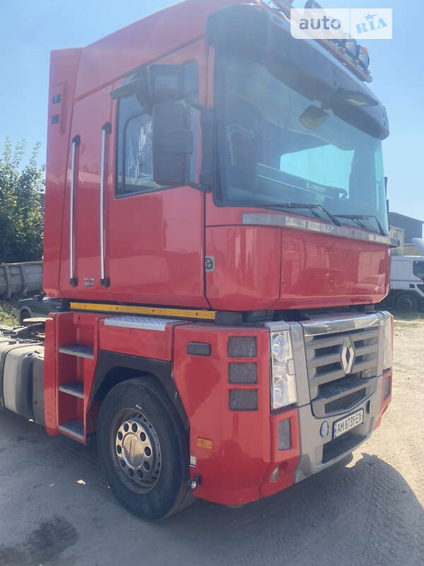Тягач Renault Magnum 2009 в Овручі