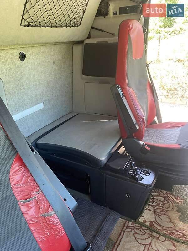 Тягач Renault Magnum 2012 в Рівному