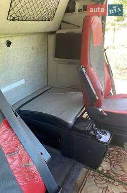 Тягач Renault Magnum 2012 в 