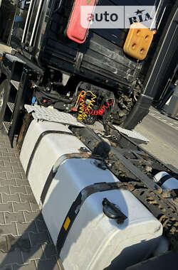 Тягач Renault Magnum 2006 в 