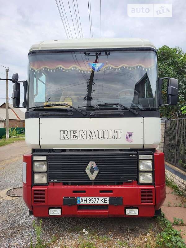 Тягач Renault Magnum 1996 в 