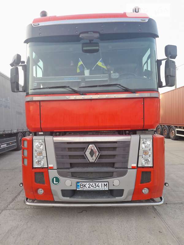 Renault Magnum 2012