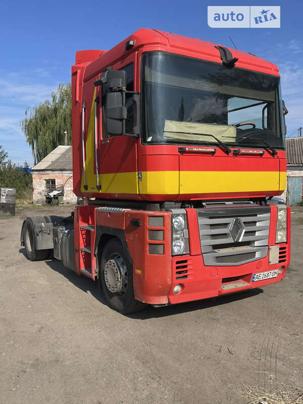 Тягач Renault Magnum 2007 в Новомосковську