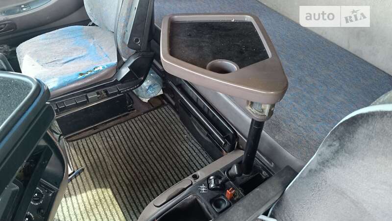 Контейнеровоз Renault Magnum 2000 в Черноморске
