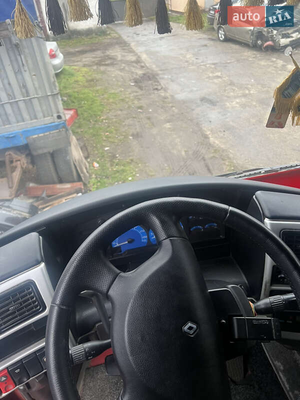 Тягач Renault Magnum 2004 в Балте