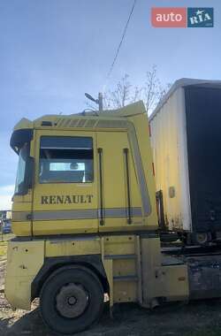 Тягач Renault Magnum 2003 в Тячеве