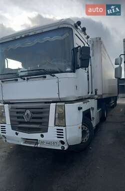 Тягач Renault Magnum 2004 в 